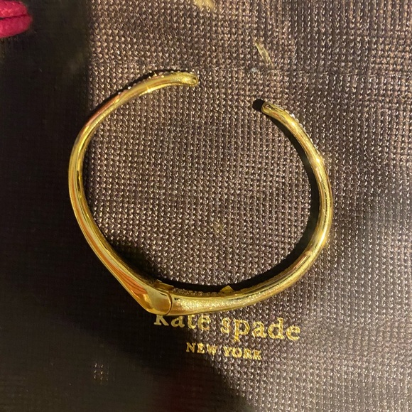 Kate Spade Claw bracelet - Picture 4 of 6